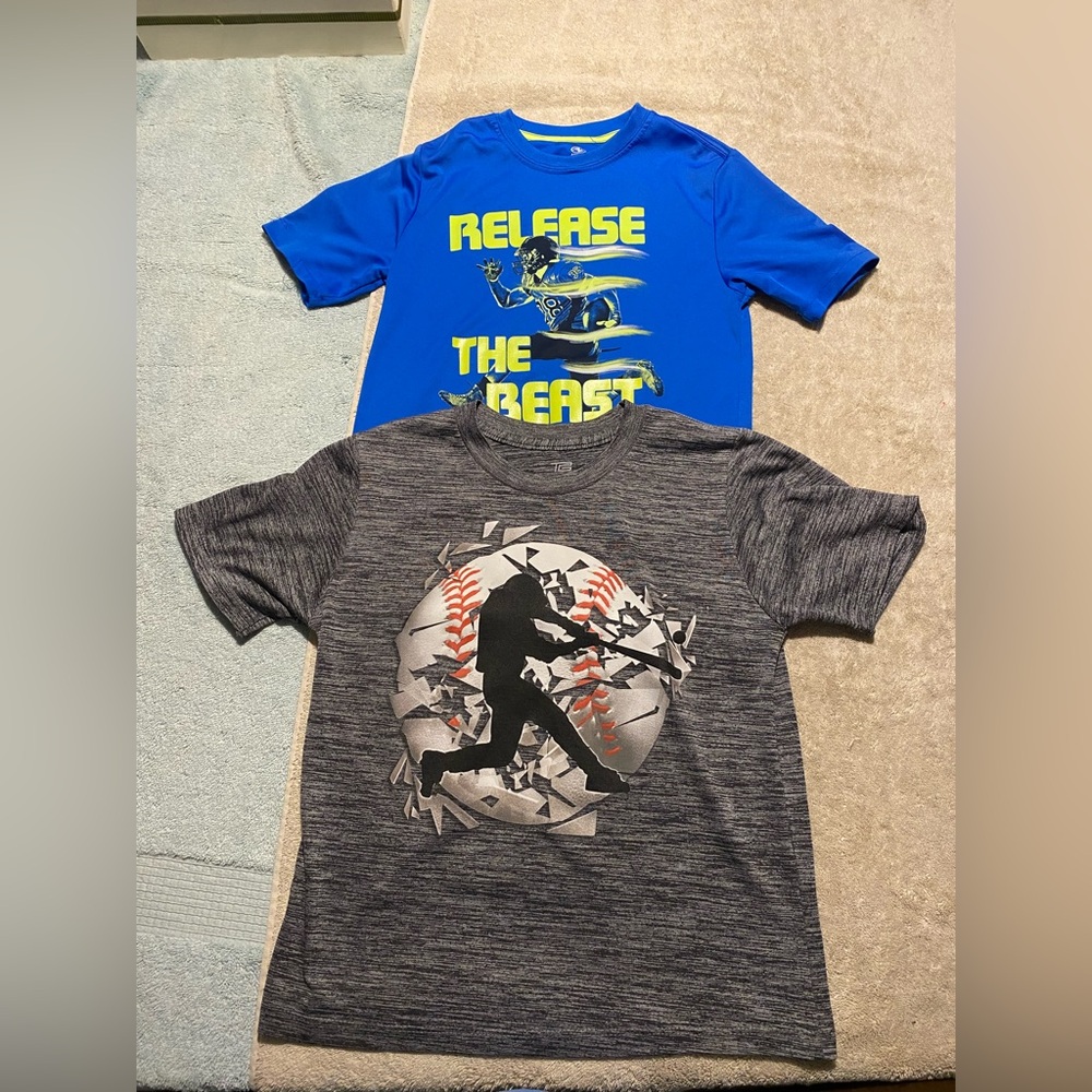 Boys baseball football t shirts performance fabric size youth boys small/medium